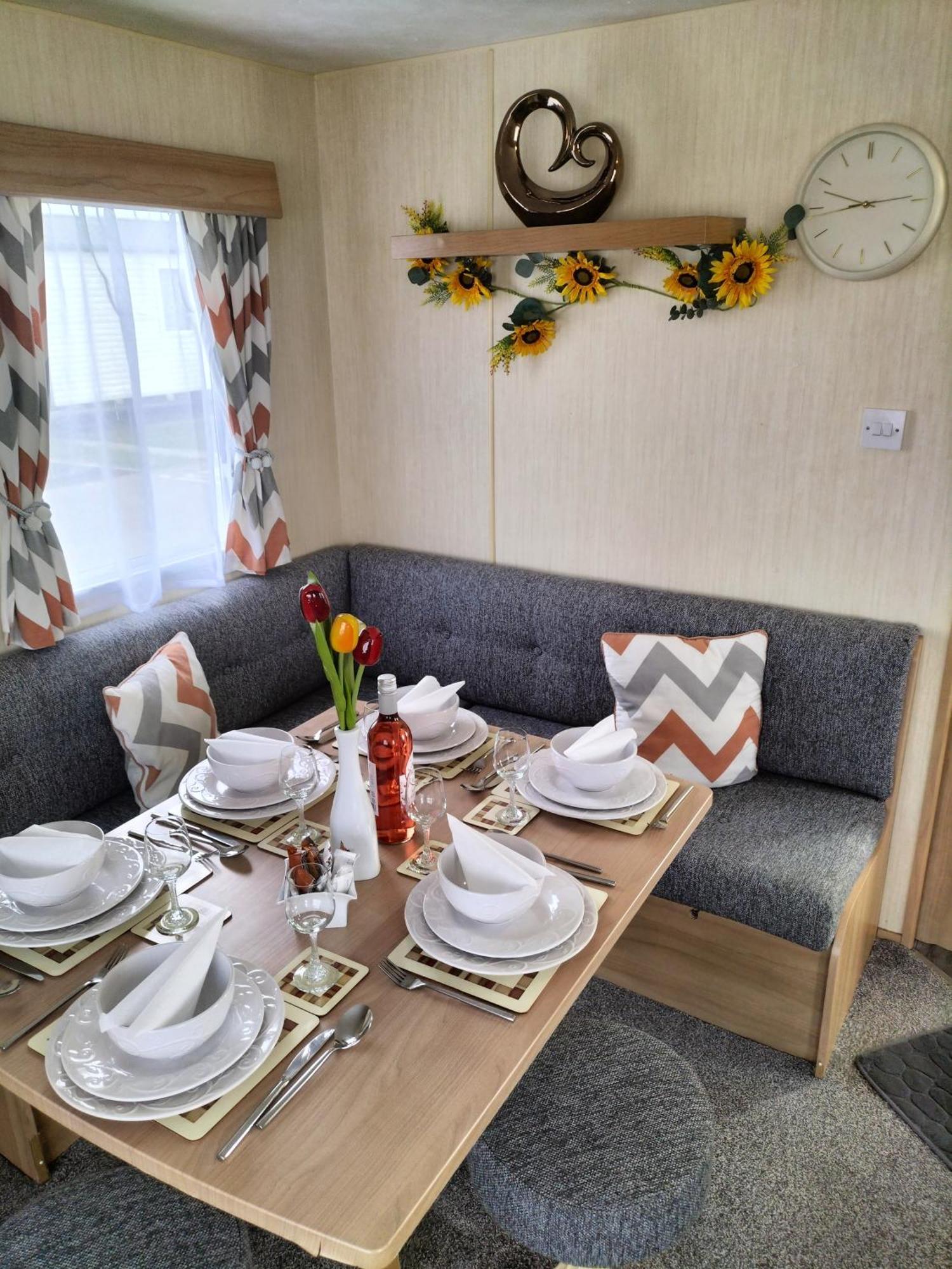 3 Bedroom Caravan, Edi Rita, Robin Hood, Pet Friendly Meliden Екстериор снимка