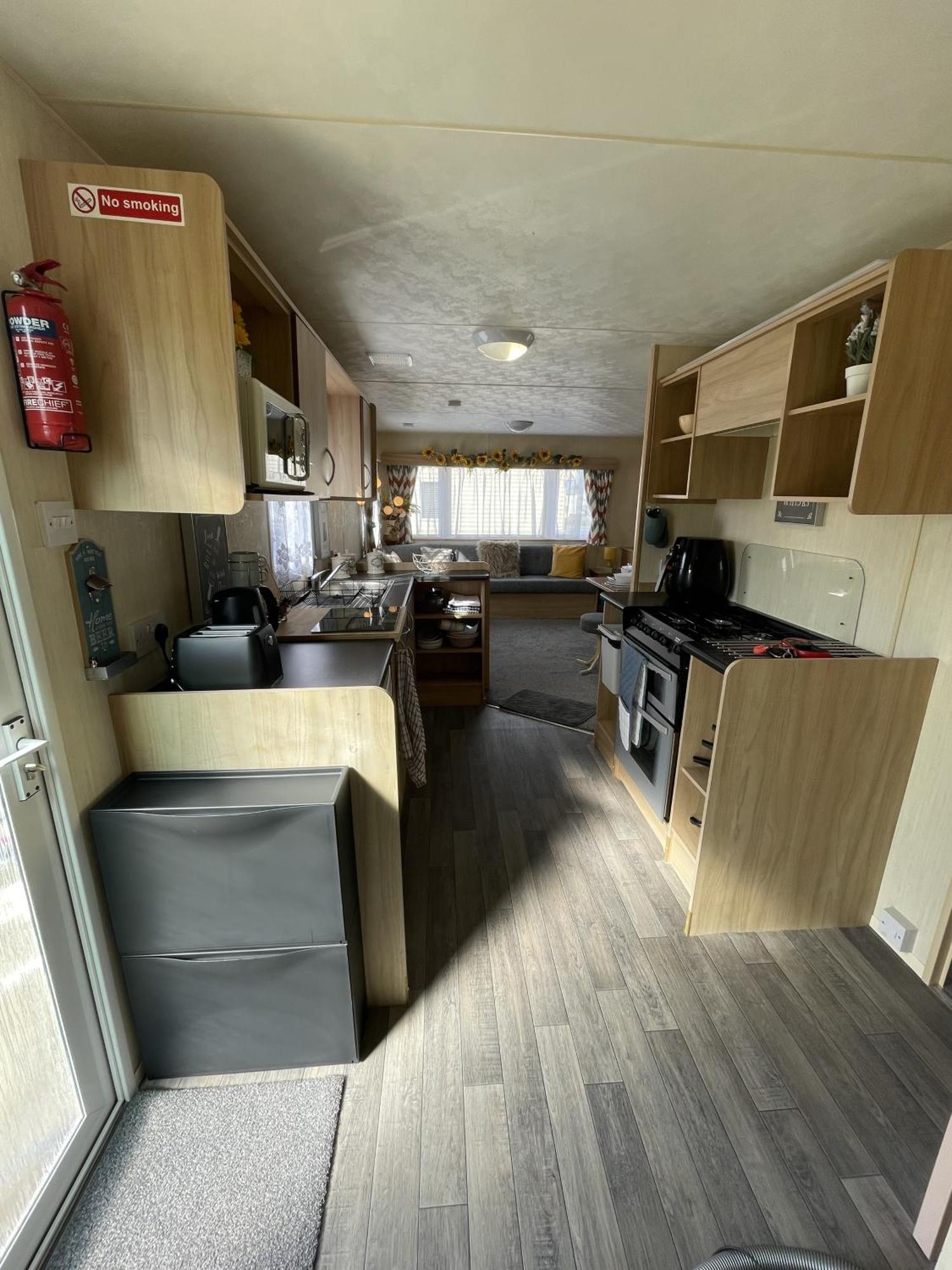 3 Bedroom Caravan, Edi Rita, Robin Hood, Pet Friendly Meliden Екстериор снимка