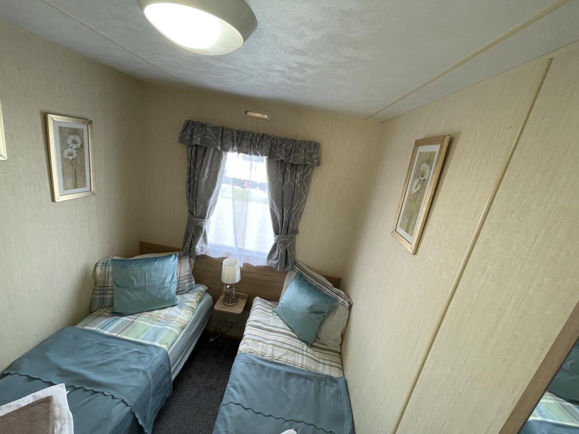 3 Bedroom Caravan, Edi Rita, Robin Hood, Pet Friendly Meliden Екстериор снимка